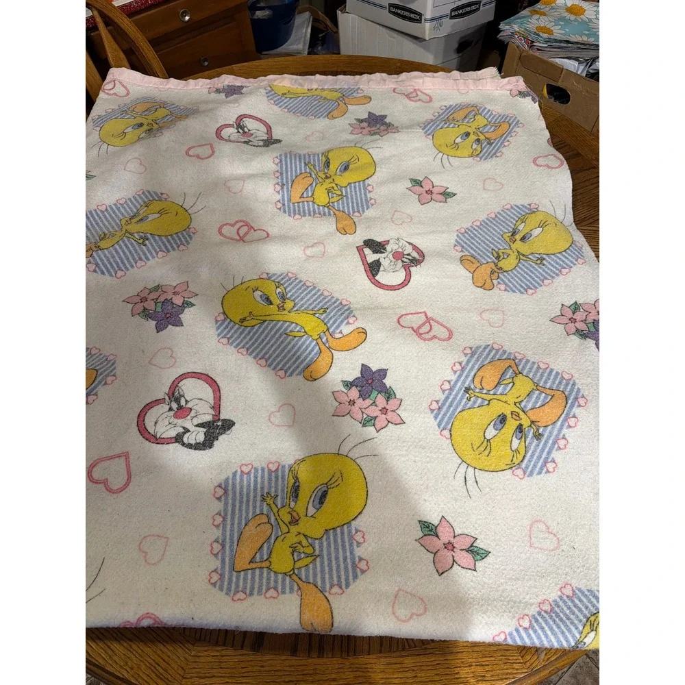 Vintage 1996 Looney Tunes Tweety Bird Sylvester Baby Blanket Pink Satin Trim USA